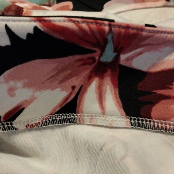 Papaya Ponte Floral Dress - Picture 9 of 11